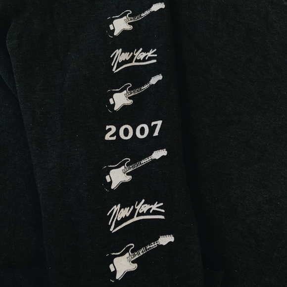 Brandy Melville Sweater - Picture 3 of 3